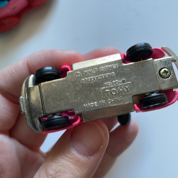 Tomy Car Minnie Mouse In a Pink VW Bug - Bonus Mickey Mouse car toy - Picture 5 of 5